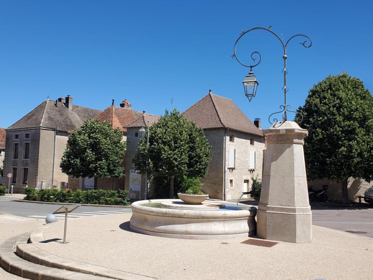 Vila Les Fontaines Laives Exteriér fotografie